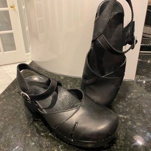 Womens dansko sandals size 40